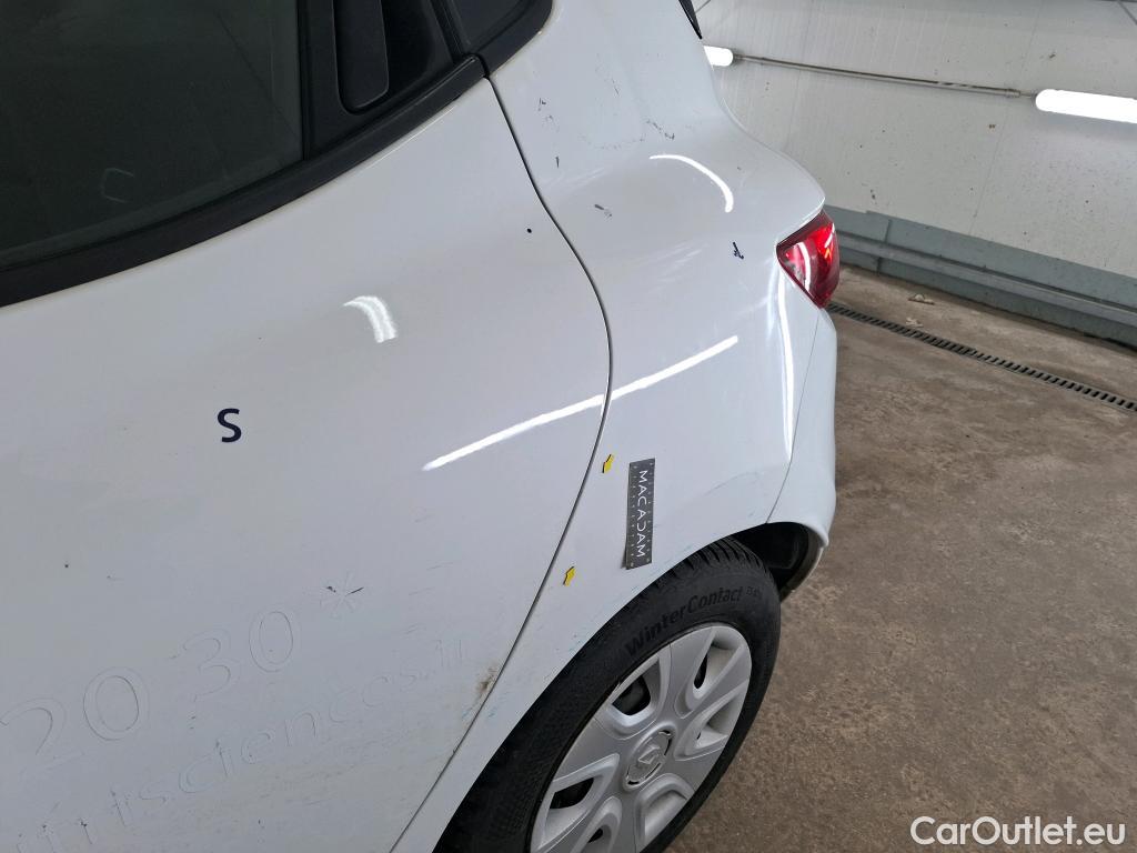  Renault  Clio  IV Air 0.9 TCe 75CV BVM5 E6 #9