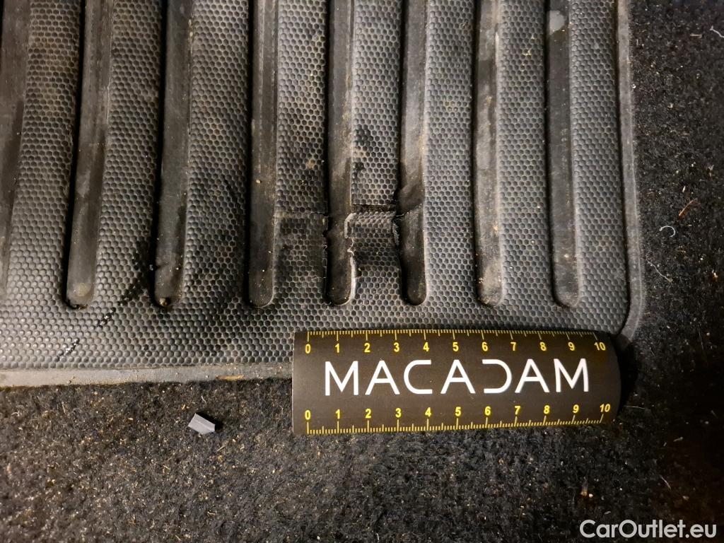  Peugeot  208  Affaire Premium Pack 1.2 80CV BVM5 E6dT #14