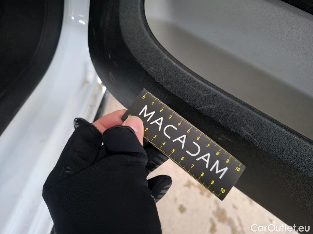  Citroen  C3  Société Feel 1.5 BlueHDI 100CV BVM6 E6d #17