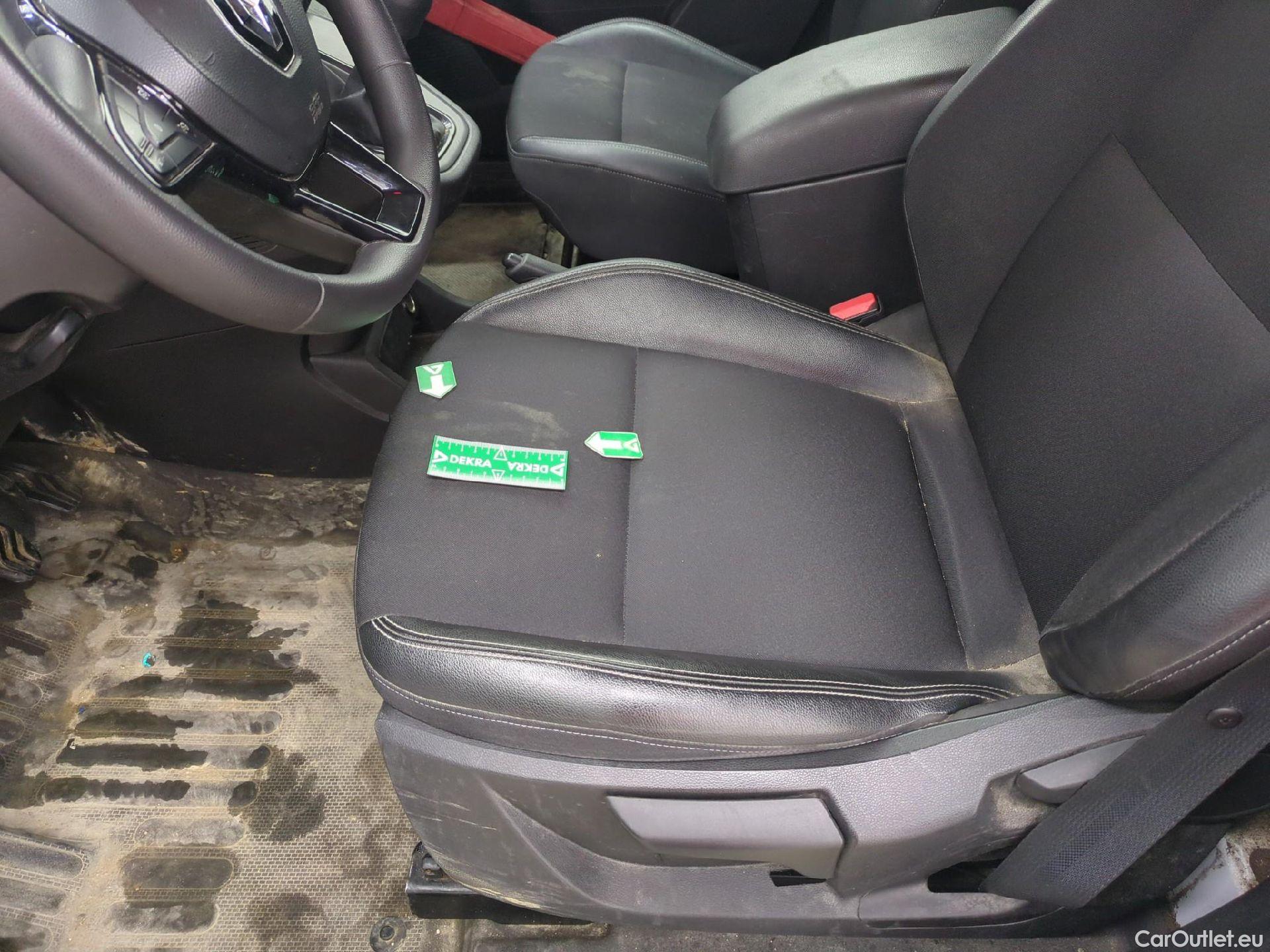  Renault  Kangoo RENAULT  / 2021 / 4P / Fourgonnette GD CONFORT - BLUE DCI 95 #4