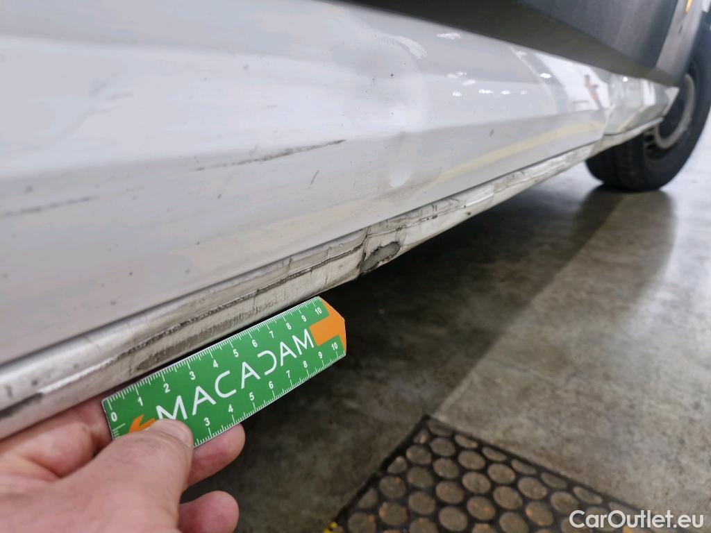  Volkswagen  Crafter  Fourgon e- 35 Fourgon mittellang Hochdach FWD 35kWh BVA #51