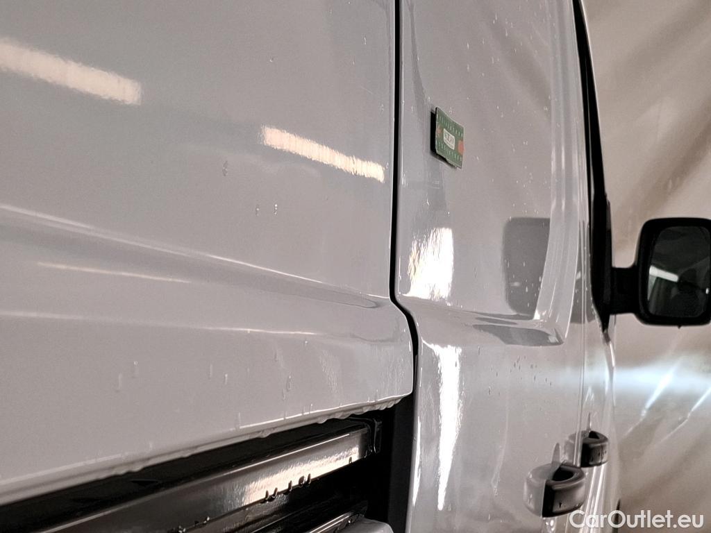  Renault  Trafic  III Fourgon L2H1 3T Confort 2.0 dCi 130CV BVM6 E6d #9