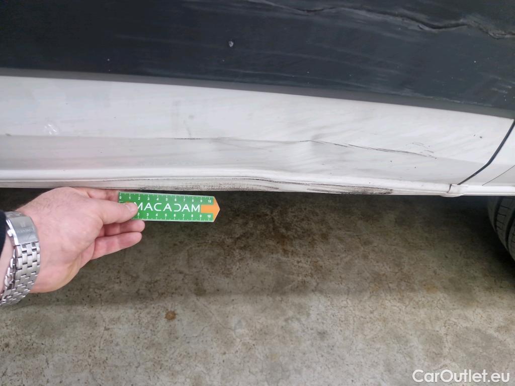  Volkswagen  Crafter  Fourgon e- 35 Fourgon mittellang Hochdach FWD 35kWh BVA #23