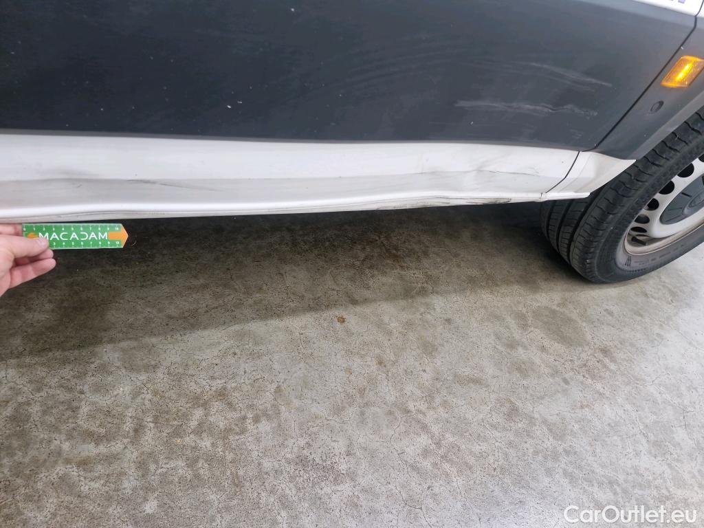  Volkswagen  Crafter  Fourgon e- 35 Fourgon mittellang Hochdach FWD 35kWh BVA #21