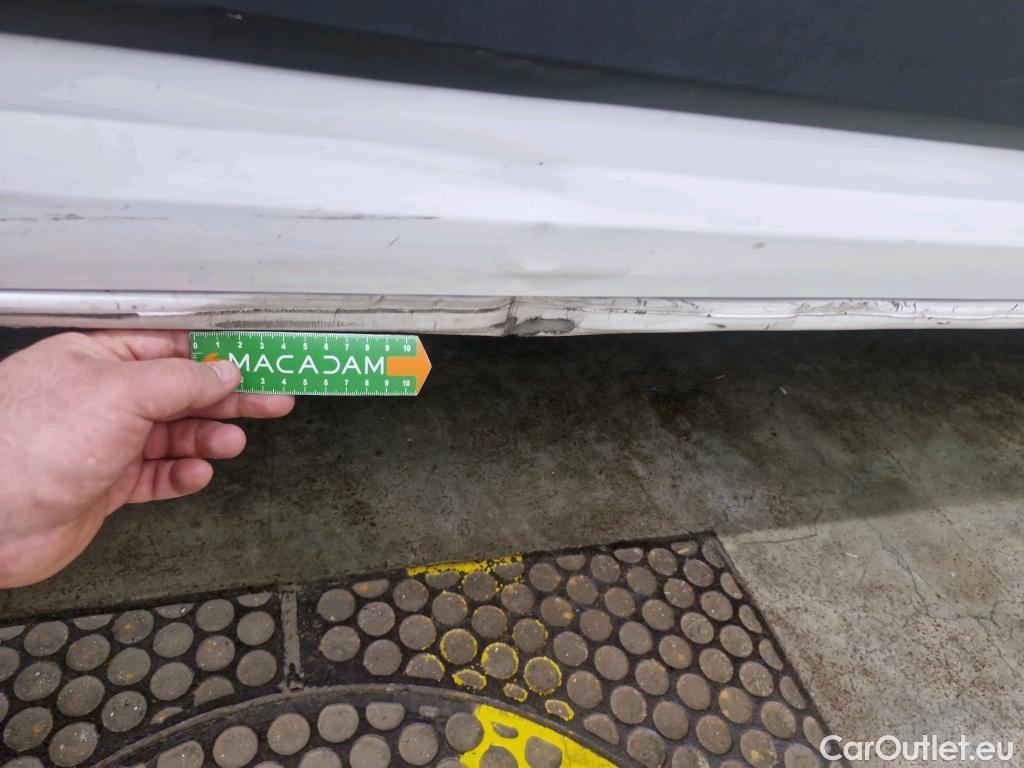  Volkswagen  Crafter  Fourgon e- 35 Fourgon mittellang Hochdach FWD 35kWh BVA #52