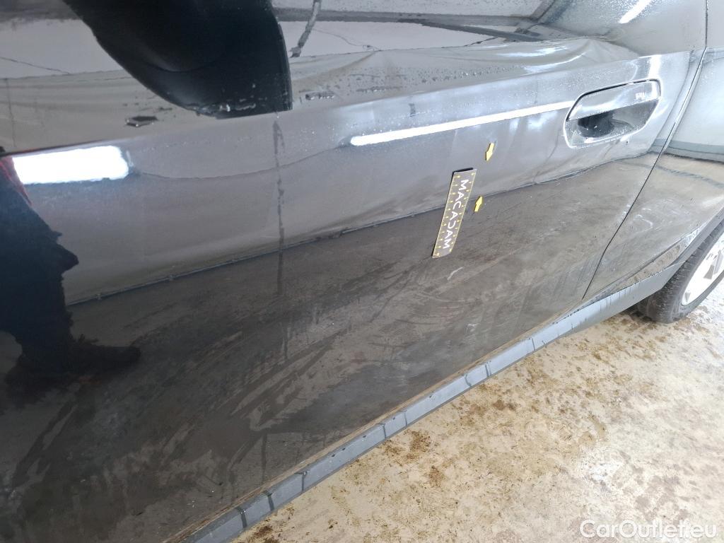  Bmw  X1 BMW  / 2022 / 5P / SUV sDrive18i Business Design DKG7 #3