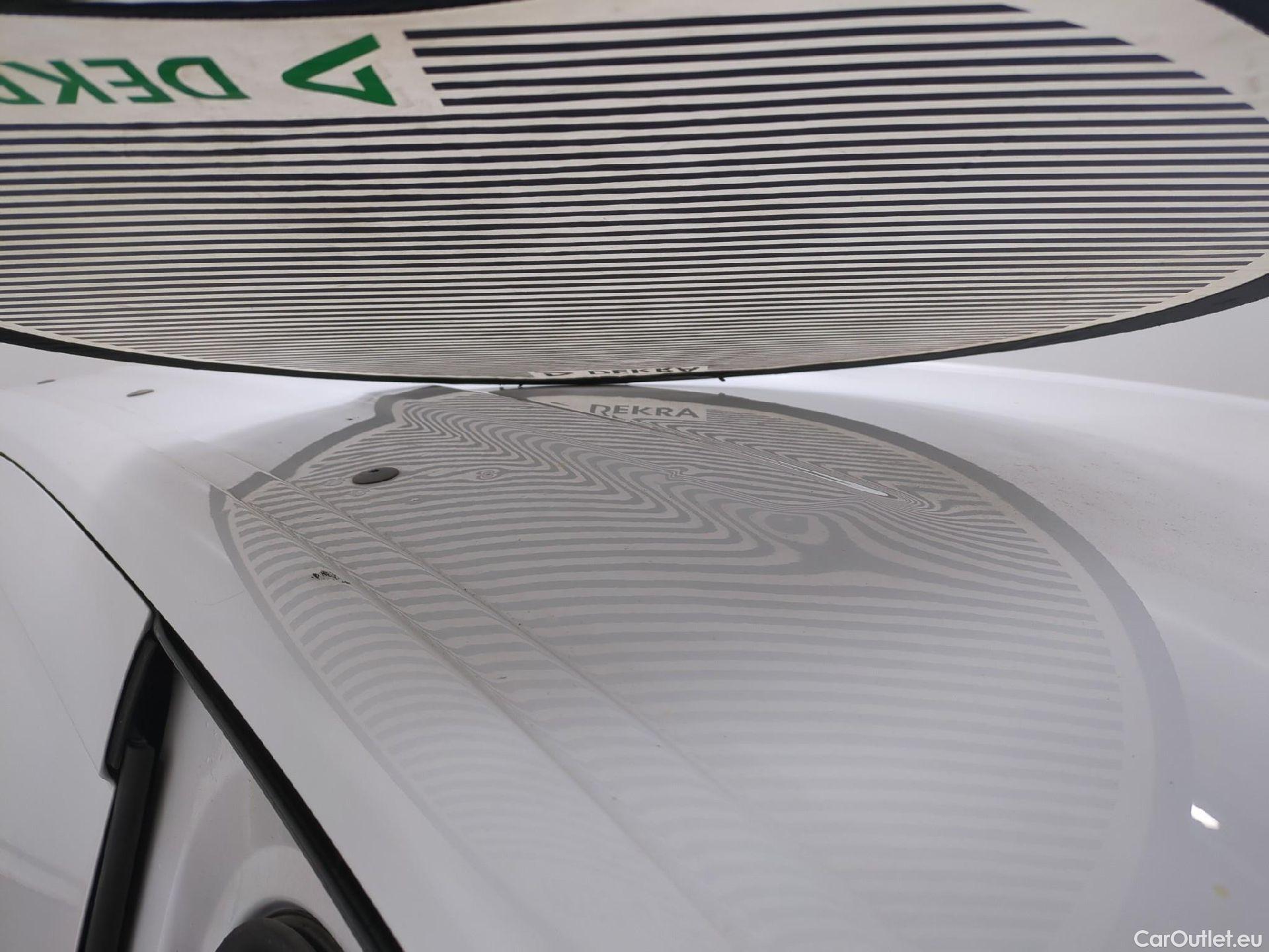  Renault  Kangoo RENAULT  / 2021 / 4P / Fourgonnette GD CONFORT - BLUE DCI 95 #37