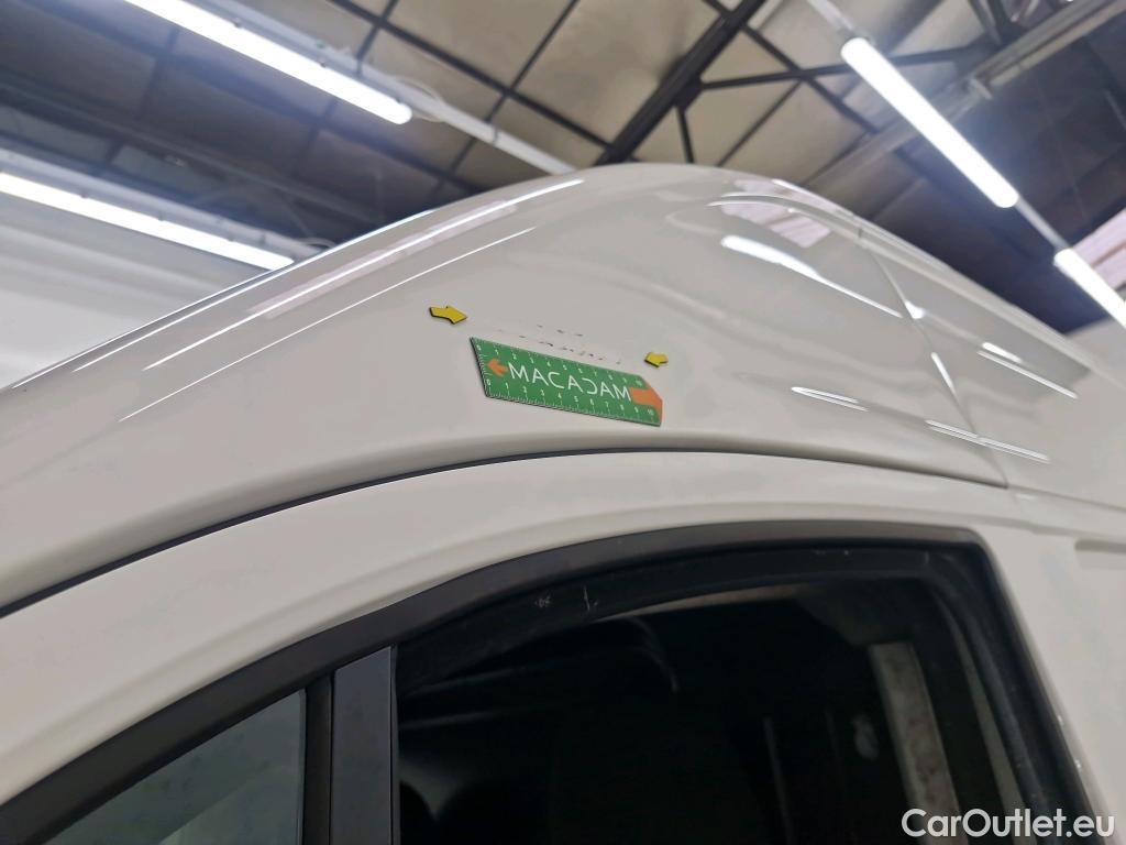  Volkswagen  Crafter  Fourgon e- 35 Fourgon mittellang Hochdach FWD 35kWh BVA #93