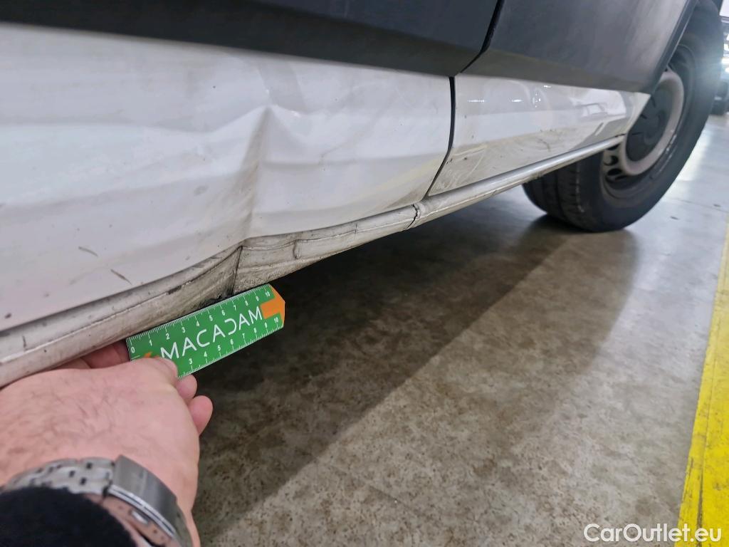  Volkswagen  Crafter  Fourgon e- 35 Fourgon mittellang Hochdach FWD 35kWh BVA #53