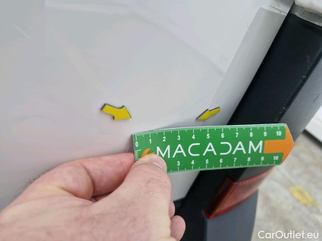  Volkswagen  Crafter  Fourgon e- 35 Fourgon mittellang Hochdach FWD 35kWh BVA #85