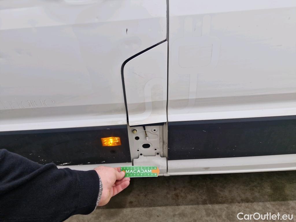  Volkswagen  Crafter  Fourgon e- 35 Fourgon mittellang Hochdach FWD 35kWh BVA #128