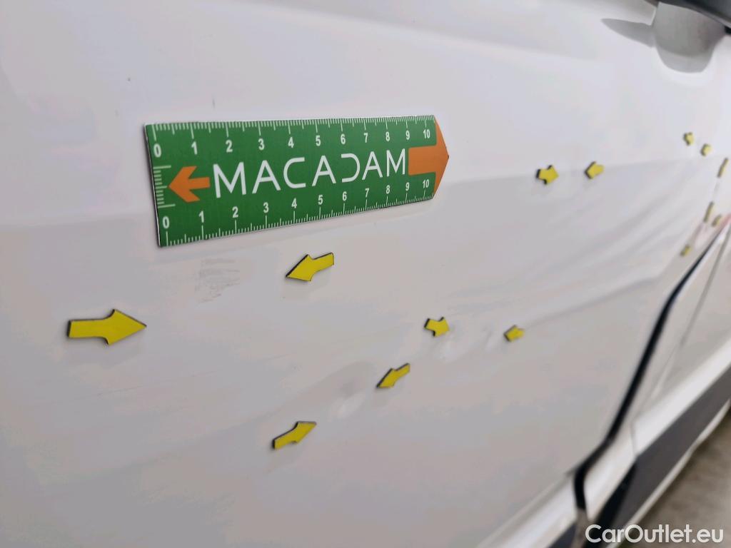  Volkswagen  Crafter  Fourgon e- 35 Fourgon mittellang Hochdach FWD 35kWh BVA #67