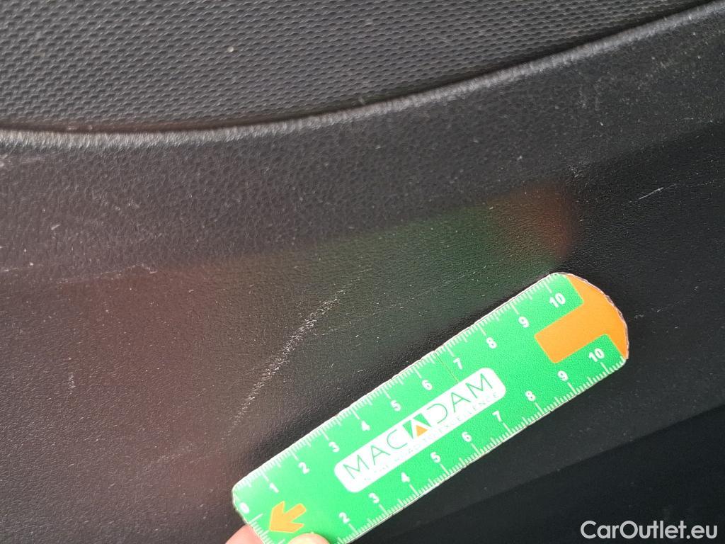  Renault  Trafic RENAULT  / 2019 / 4P / Fourgon tole FG GCF L1H2 1200 Energy dCi 145 E6 #11