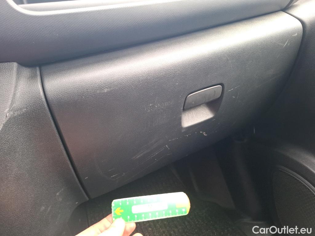  Renault  Trafic RENAULT  / 2019 / 4P / Fourgon tole FG GCF L1H2 1200 Energy dCi 145 E6 #1