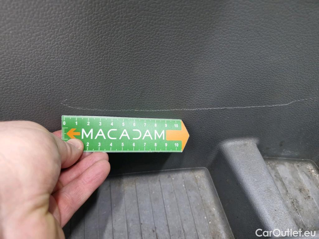  Volkswagen  Crafter  Fourgon e- 35 Fourgon mittellang Hochdach FWD 35kWh BVA #120