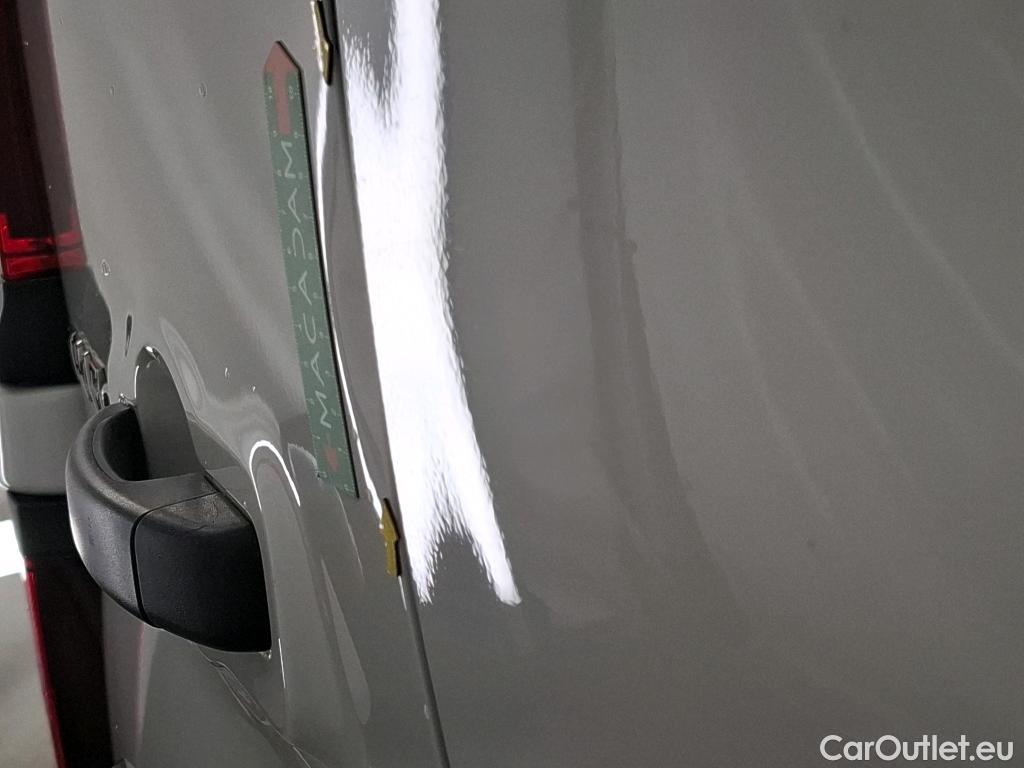  Renault  Trafic  III Fourgon L2H1 3T Confort 2.0 dCi 130CV BVM6 E6d #4