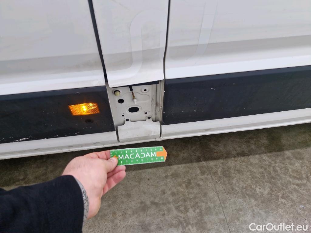  Volkswagen  Crafter  Fourgon e- 35 Fourgon mittellang Hochdach FWD 35kWh BVA #127