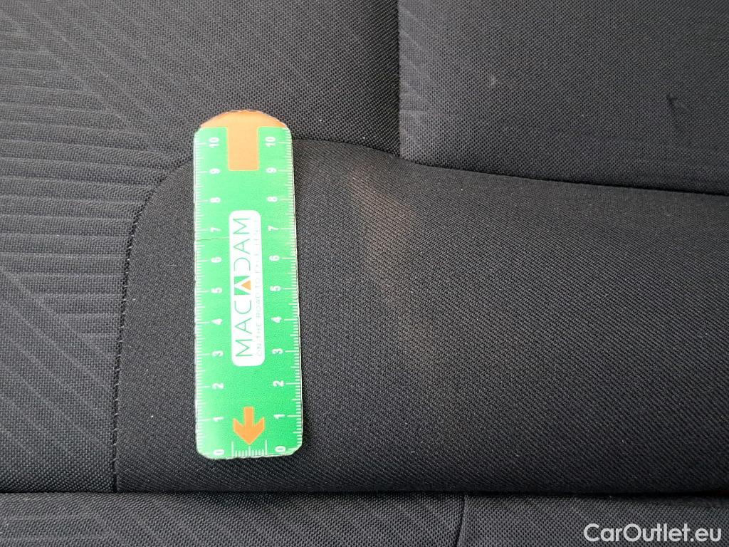  Renault  Trafic RENAULT  / 2019 / 4P / Fourgon tole FG GCF L1H2 1200 Energy dCi 145 E6 #16