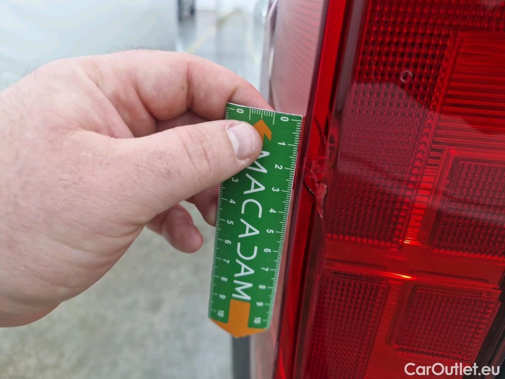  Volkswagen  Crafter  Fourgon e- 35 Fourgon mittellang Hochdach FWD 35kWh BVA #104