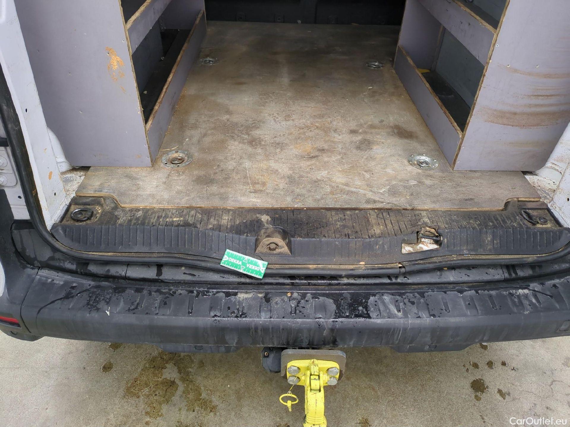  Renault  Kangoo RENAULT  / 2021 / 4P / Fourgonnette GD CONFORT - BLUE DCI 95 #9