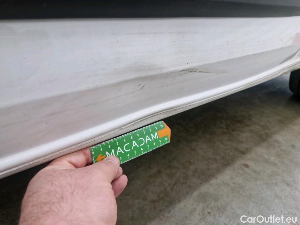  Volkswagen  Crafter  Fourgon e- 35 Fourgon mittellang Hochdach FWD 35kWh BVA #19