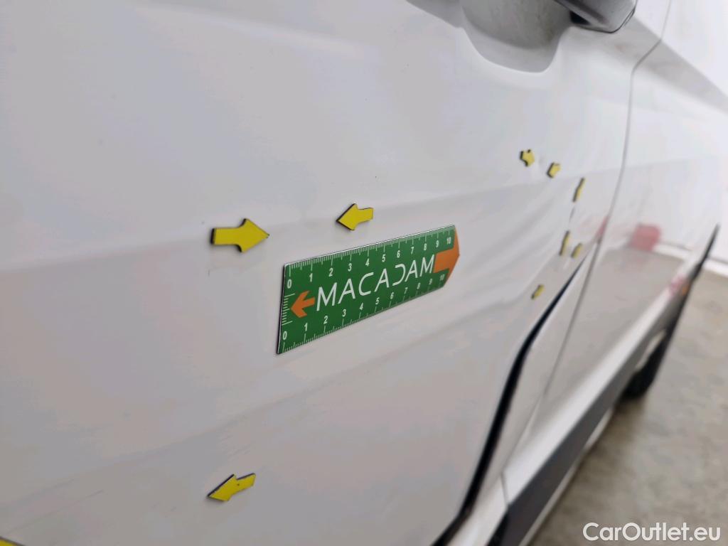  Volkswagen  Crafter  Fourgon e- 35 Fourgon mittellang Hochdach FWD 35kWh BVA #71