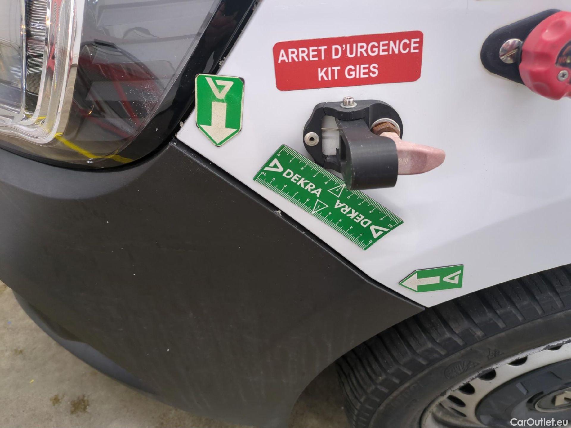  Renault  Kangoo RENAULT  / 2021 / 4P / Fourgonnette GD CONFORT - BLUE DCI 95 #17