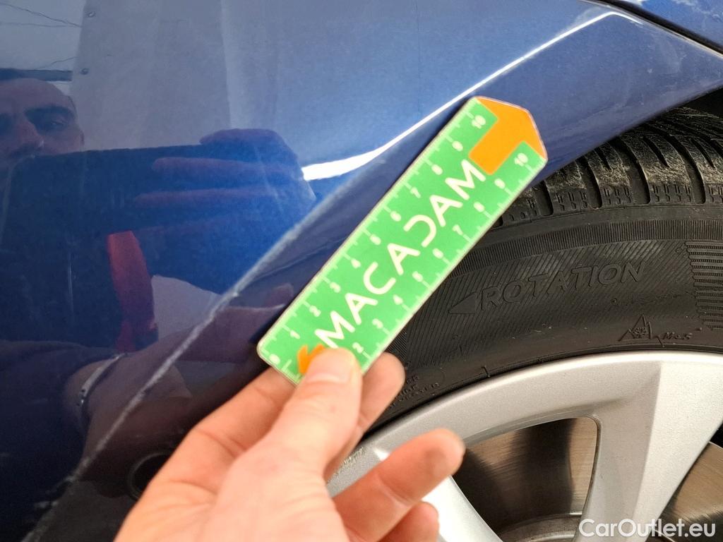  Bmw  Serie 2 BMW  Active Tourer / 2018 / 5P / monospace 225xe Business Design Auto #23