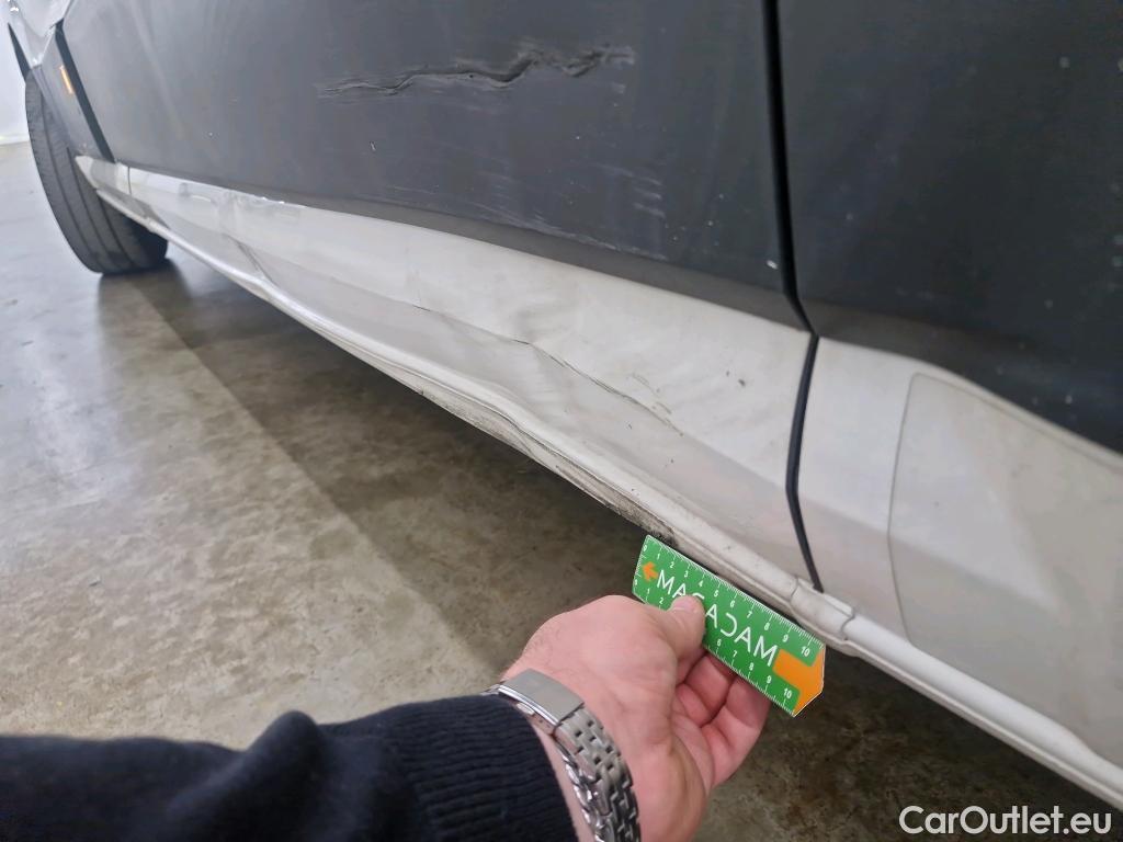  Volkswagen  Crafter  Fourgon e- 35 Fourgon mittellang Hochdach FWD 35kWh BVA #25