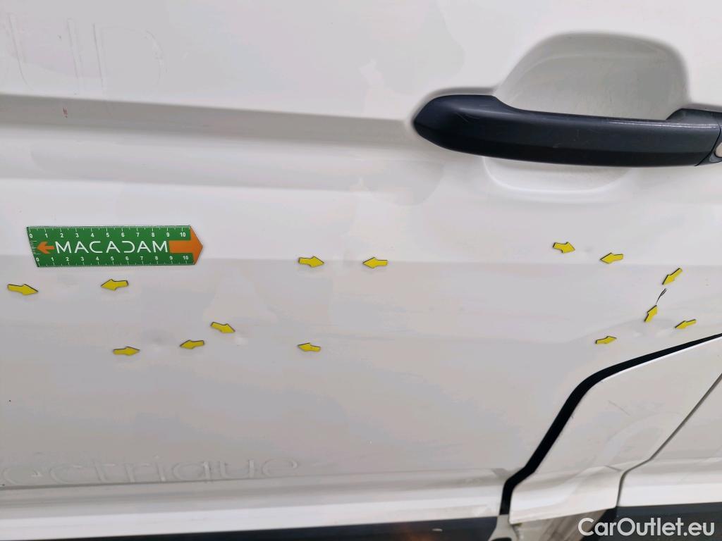  Volkswagen  Crafter  Fourgon e- 35 Fourgon mittellang Hochdach FWD 35kWh BVA #66