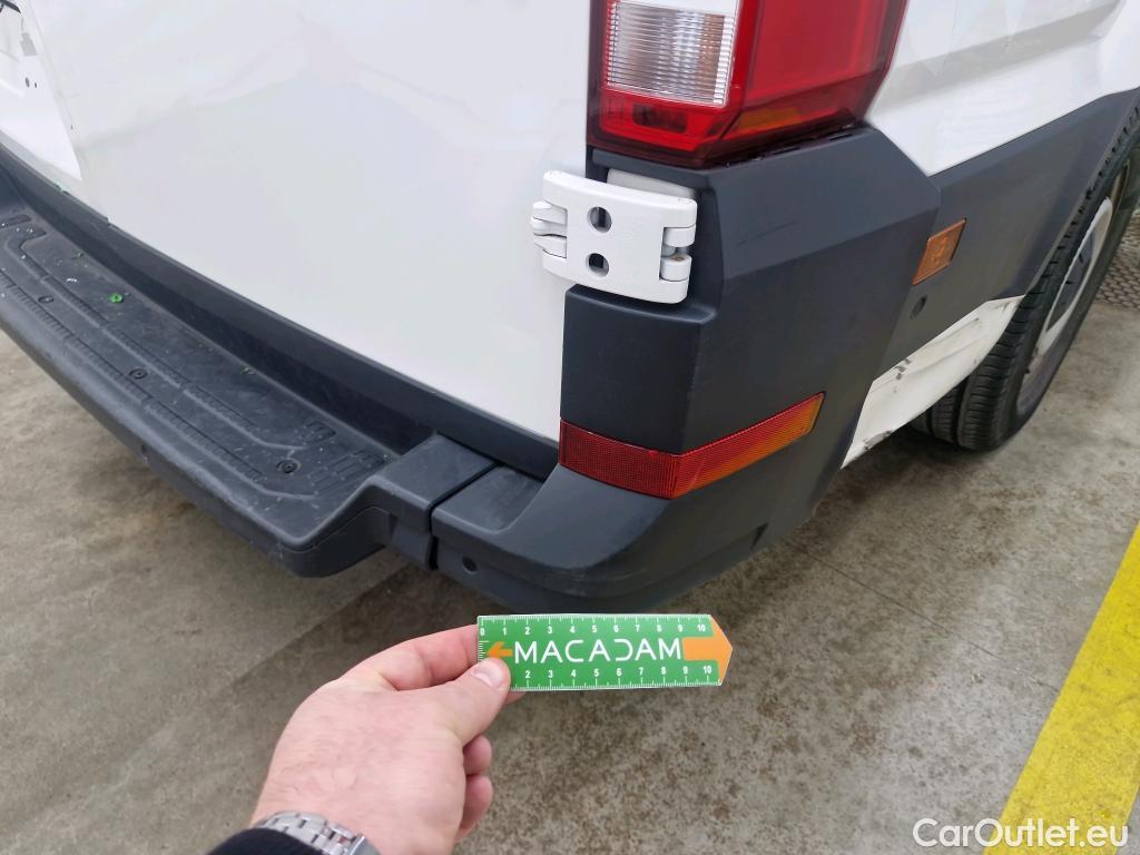  Volkswagen  Crafter  Fourgon e- 35 Fourgon mittellang Hochdach FWD 35kWh BVA #117