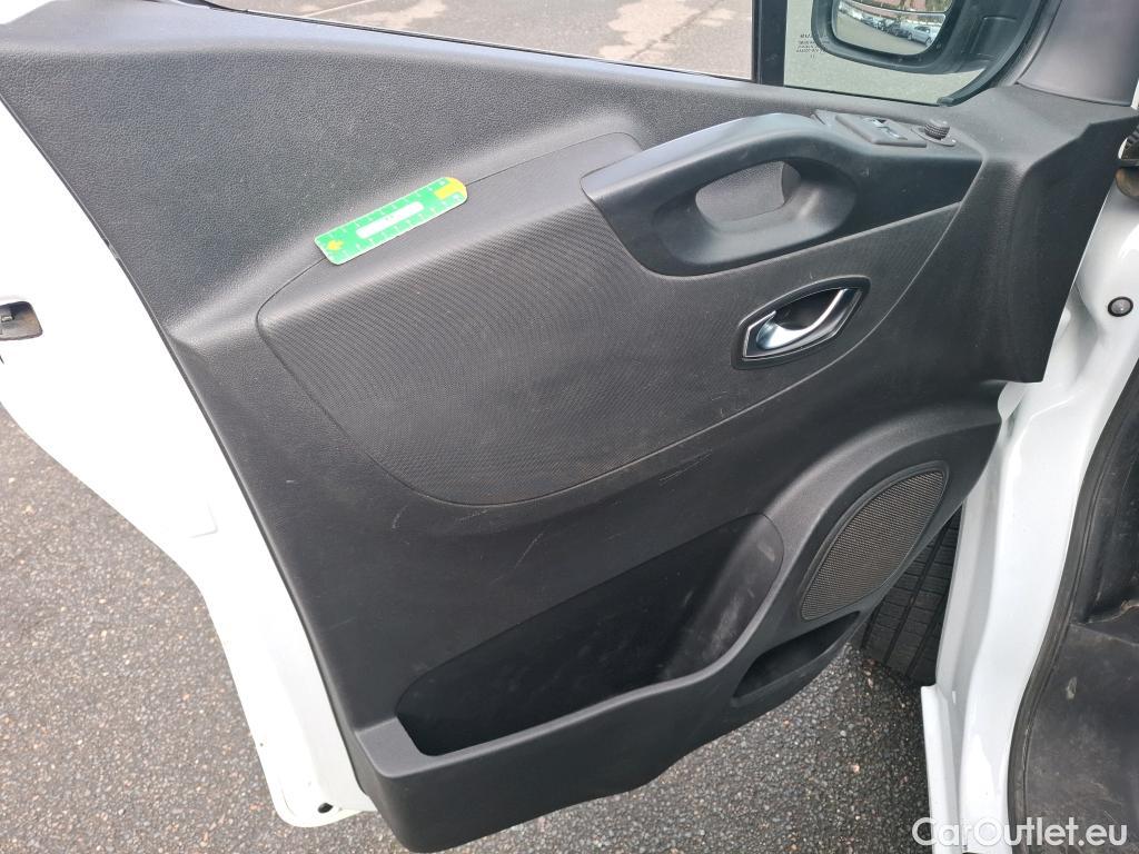  Renault  Trafic RENAULT  / 2019 / 4P / Fourgon tole FG GCF L1H2 1200 Energy dCi 145 E6 #9