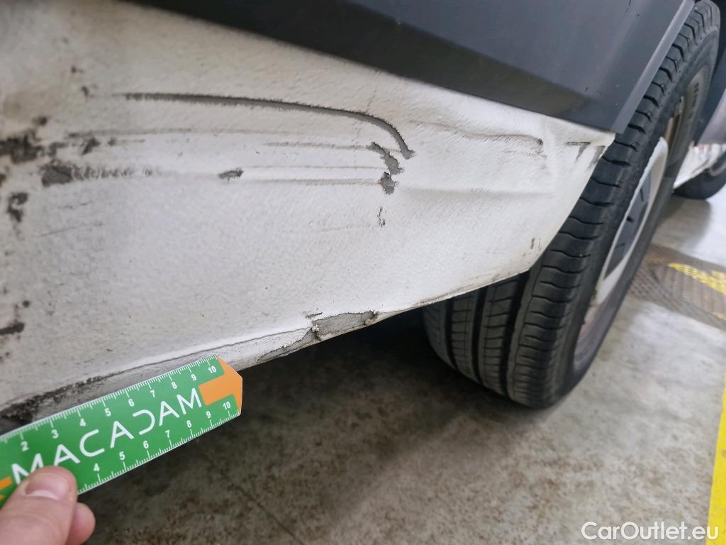  Volkswagen  Crafter  Fourgon e- 35 Fourgon mittellang Hochdach FWD 35kWh BVA #56