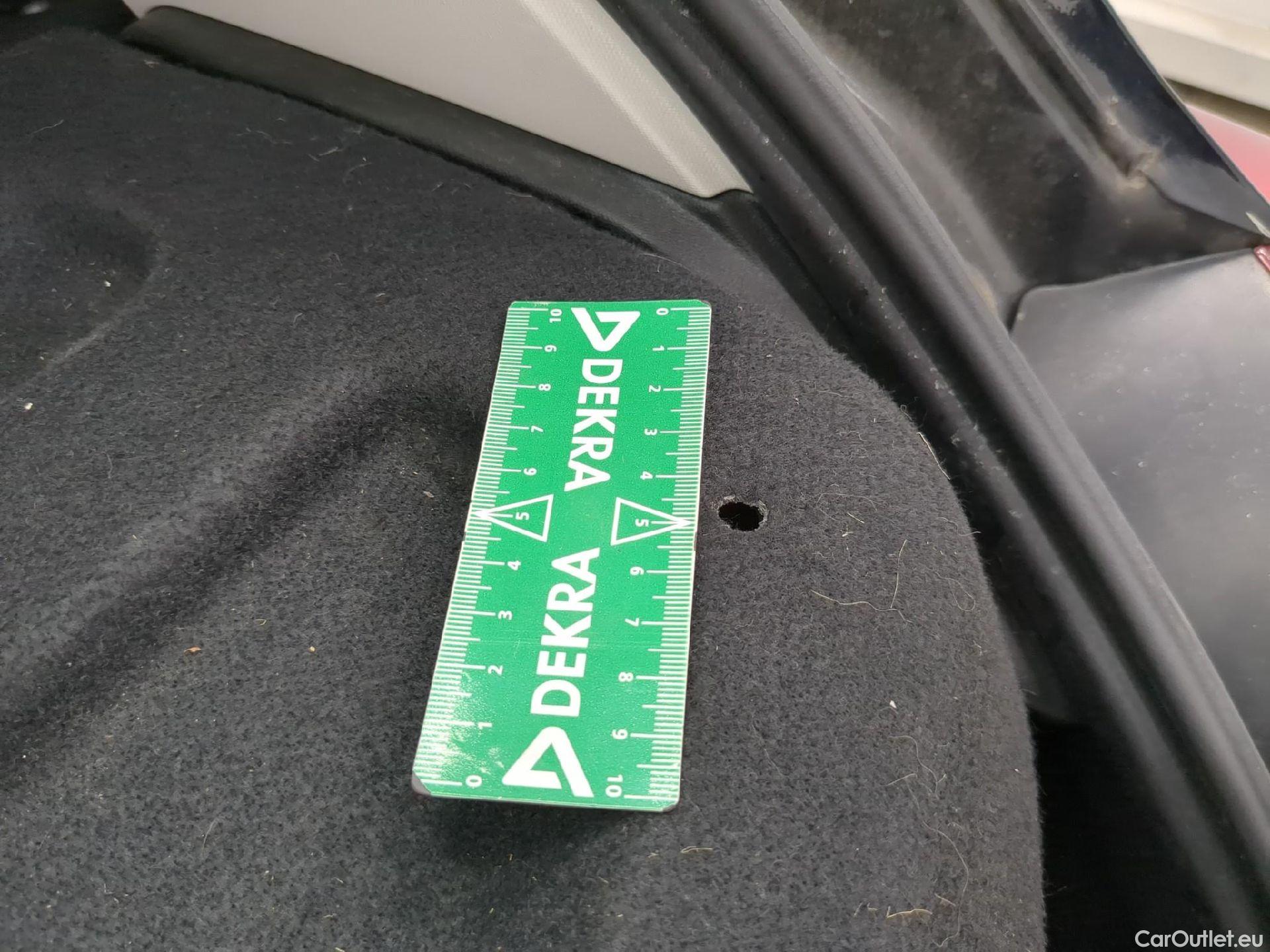  Citroen  C3  Feel Pack 1.2 PureTech 80CV BVM5 E6d #10