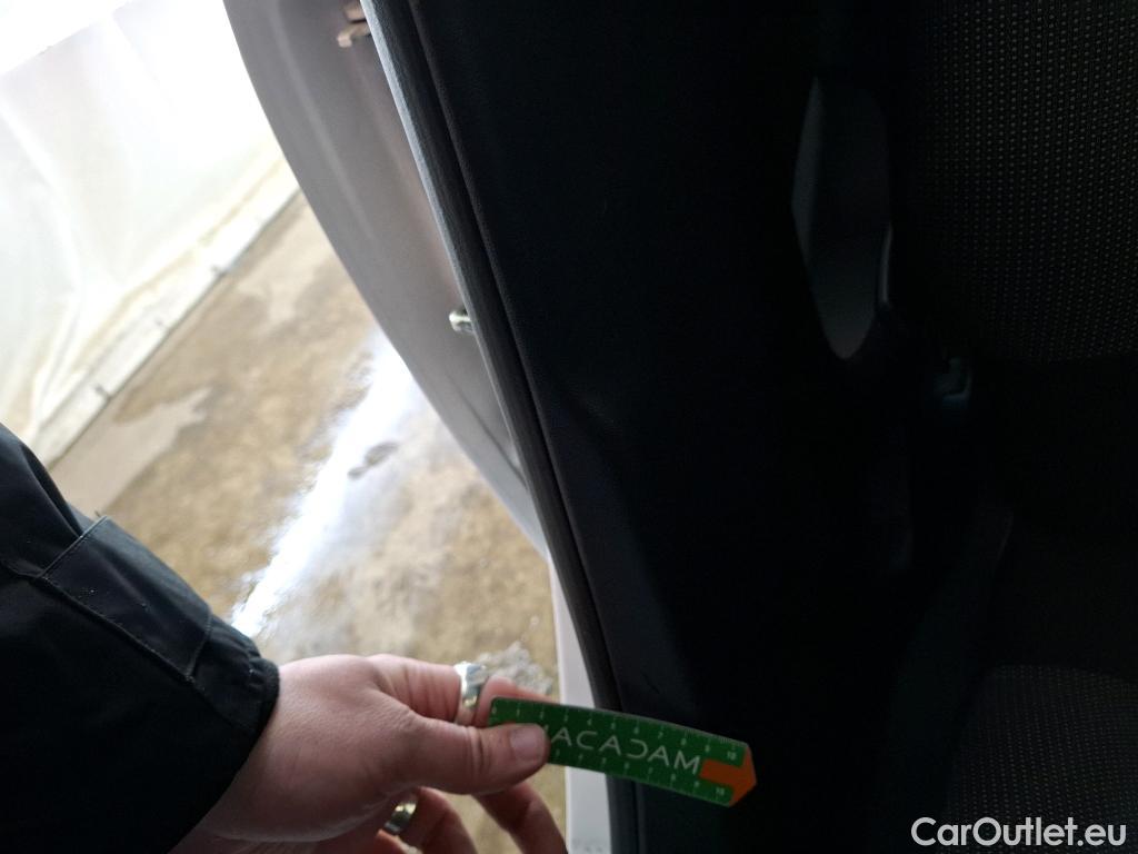  Citroen  C3 CITROEN  / 2016 / 5P / Berline PureTech 110 S&S BVM6 Shine Business #10