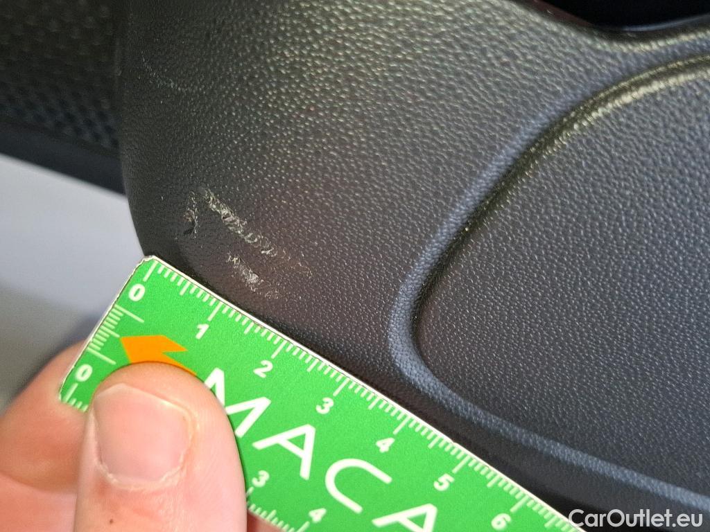  Citroen  C3 CITROEN  / 2016 / 5P / Berline PureTech 110 S&S BVM6 Shine Business #16