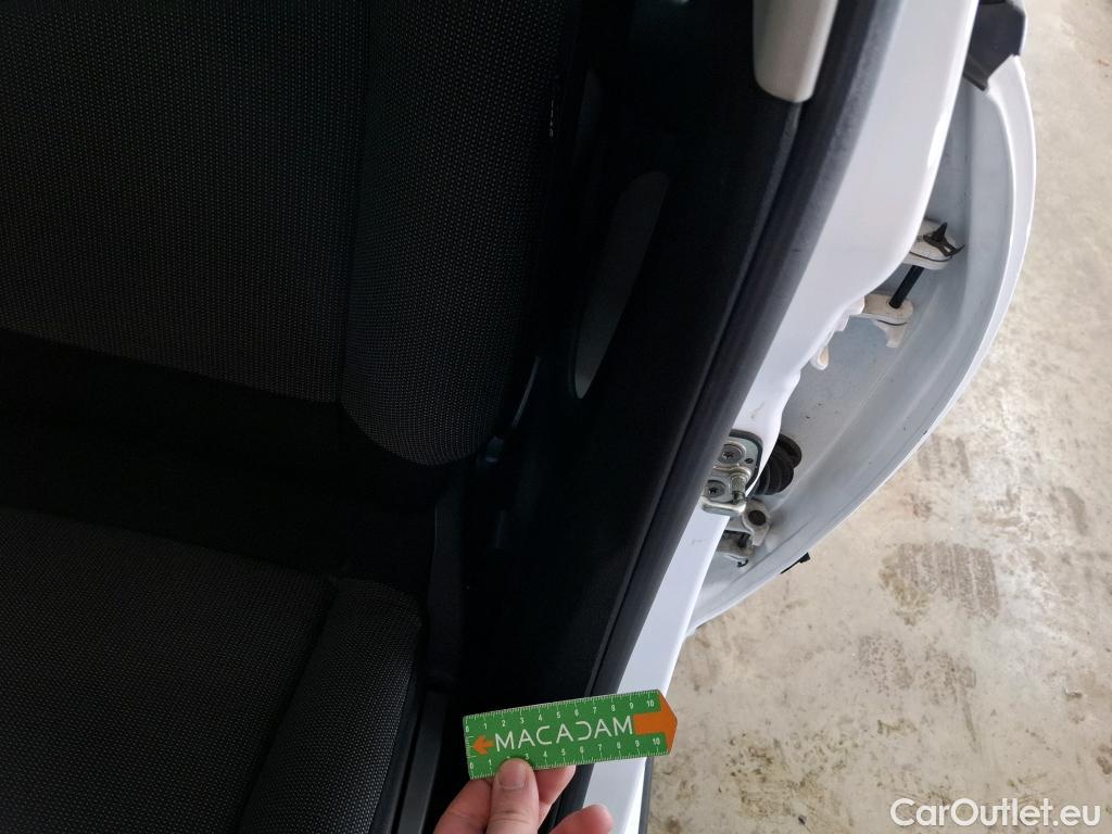  Citroen  C3 CITROEN  / 2016 / 5P / Berline PureTech 110 S&S BVM6 Shine Business #7