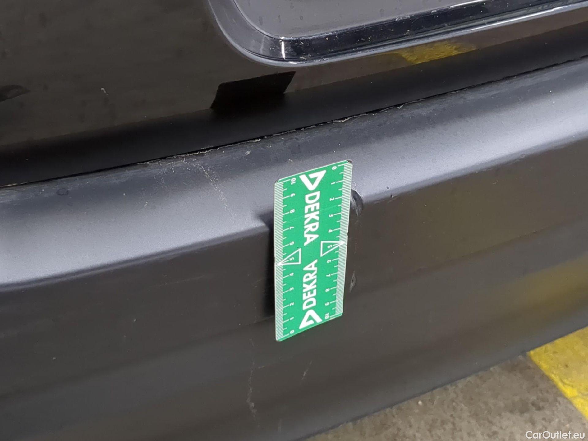  Citroen  C3  Feel Pack 1.2 PureTech 80CV BVM5 E6d #23