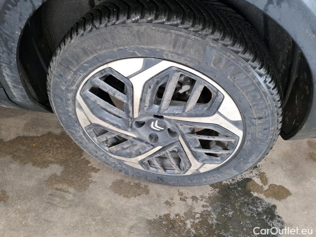  Citroen  C4 CITROEN  X / 2022 / 4P / Berline PureTech 130 S&S EAT8 Shine #8