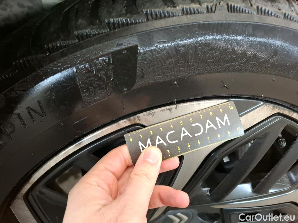  Citroen  C4 CITROEN  X / 2022 / 4P / Berline PureTech 130 S&S EAT8 Shine #3