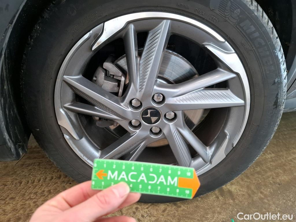  DS  DS7 DS DS 7 Crossback / 2017 / 5P / SUV E-TENSE 225 Business #1