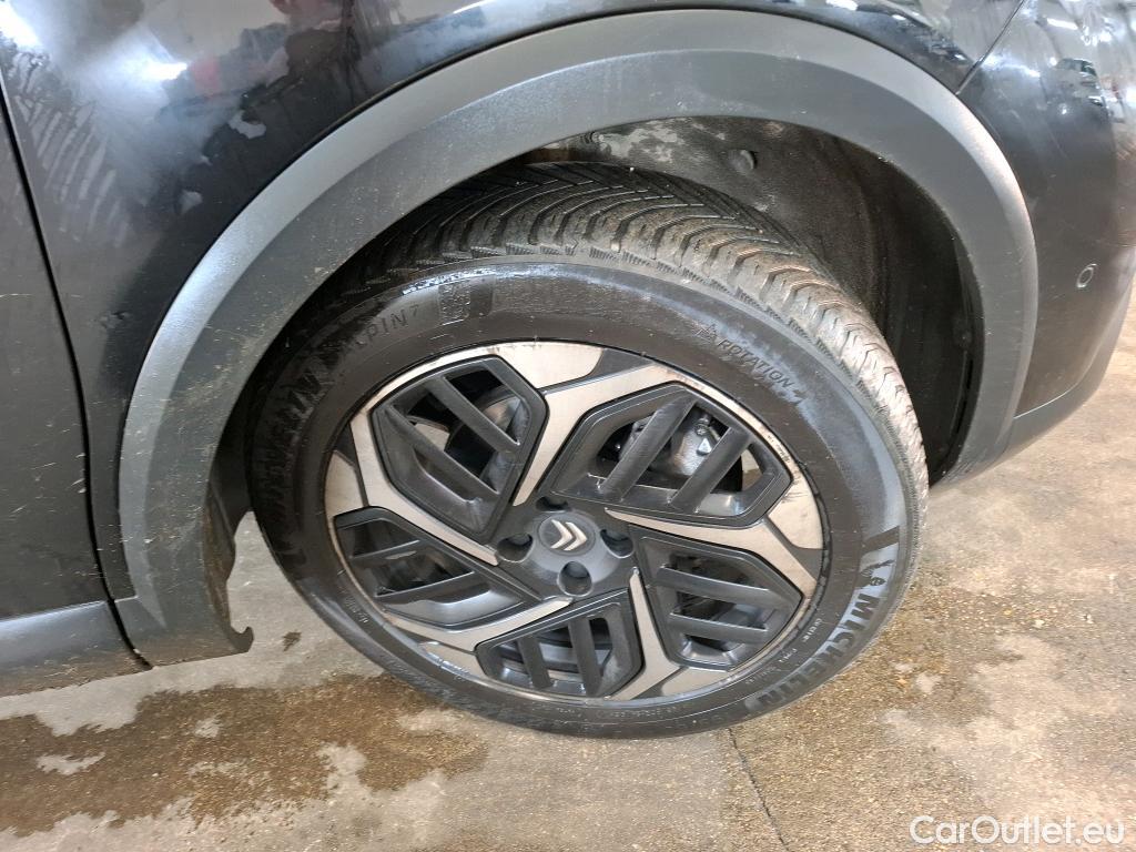  Citroen  C4 CITROEN  X / 2022 / 4P / Berline PureTech 130 S&S EAT8 Shine #1