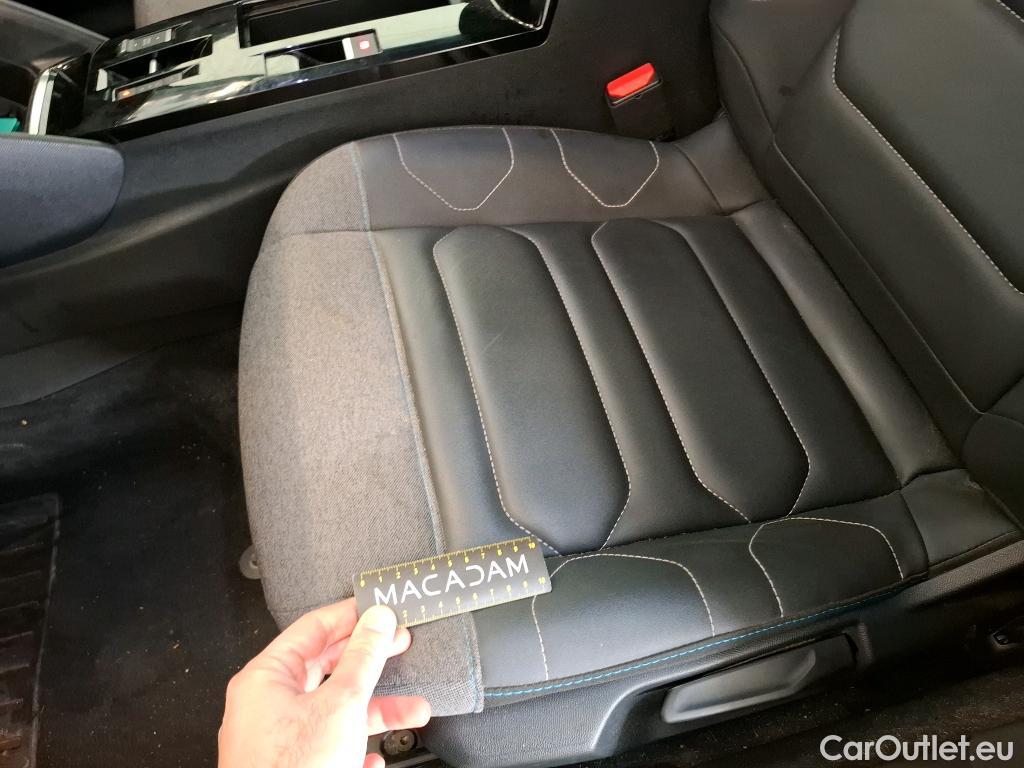  Citroen  C4 CITROEN  X / 2022 / 4P / Berline PureTech 130 S&S EAT8 Shine #10