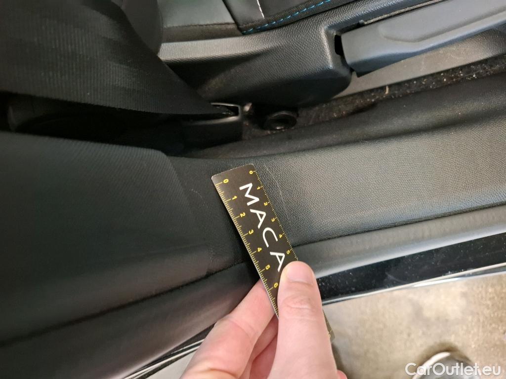  Citroen  C4 CITROEN  X / 2022 / 4P / Berline PureTech 130 S&S EAT8 Shine #6