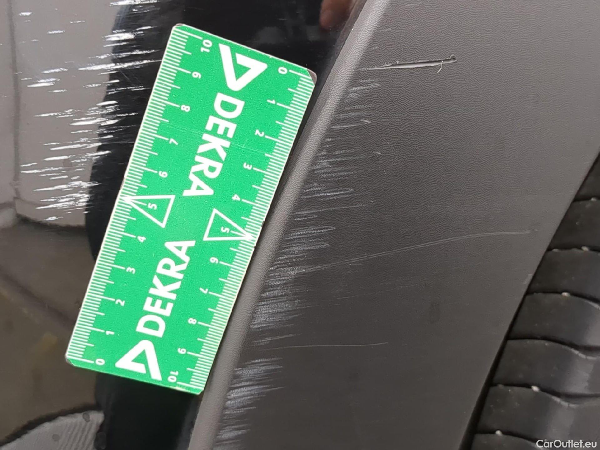  Citroen  C3  Feel Pack 1.2 PureTech 80CV BVM5 E6d #24