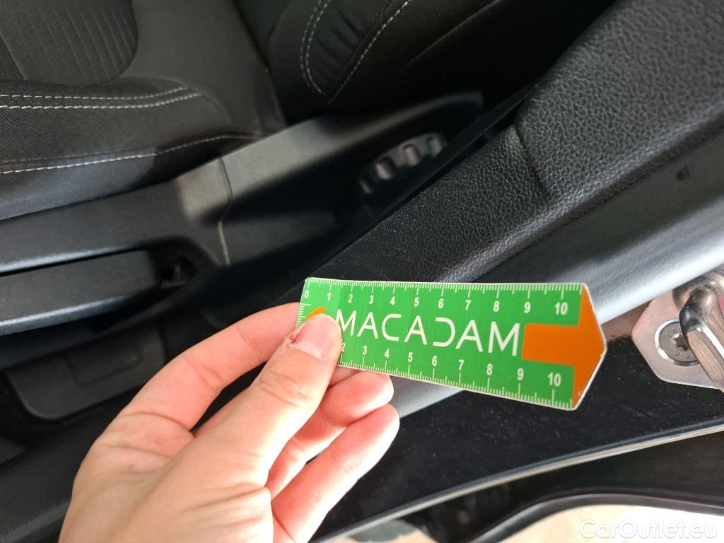  Ford  Kuga FORD  / 2019 / 5P / SUV 2.5 Dur 225 hybrid PHEV Pshift Titanium #13