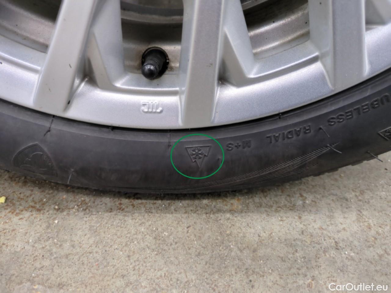  Fiat  500 FIAT  / 2015 / 3P / Berline Hybrid 1.0 BSG 70 ch Dolcevita #13