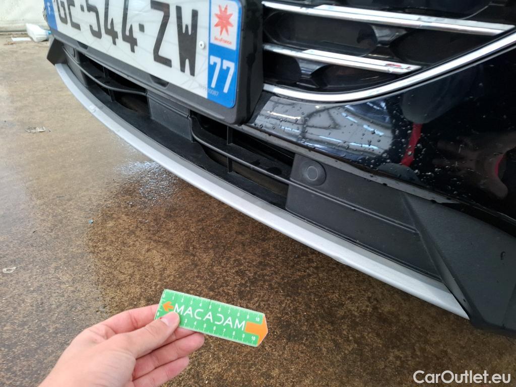  Ford  Kuga FORD  / 2019 / 5P / SUV 2.5 Dur 225 hybrid PHEV Pshift Titanium #8