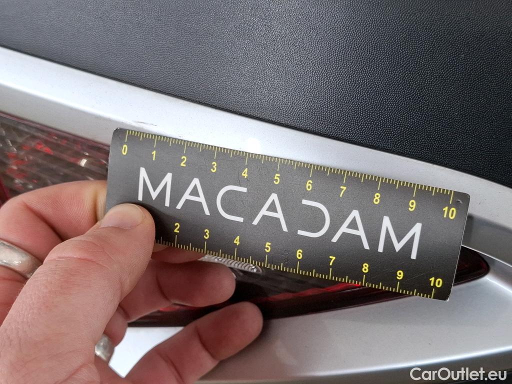  KIA  Sportage KIA  / 2021 / 5P / SUV 1.6 T-GDI 265 PHEV AUTO 4WD ACTIVE #24