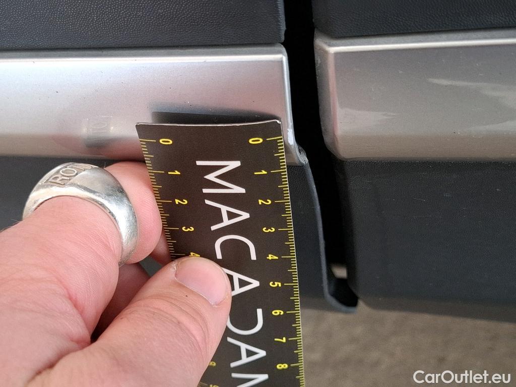  KIA  Sportage KIA  / 2021 / 5P / SUV 1.6 T-GDI 265 PHEV AUTO 4WD ACTIVE #19